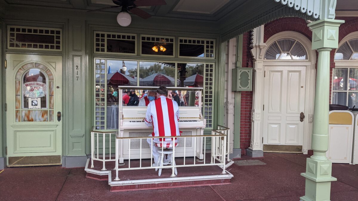 Casey's Corner Walt Disney World Review Green Vacation Deals